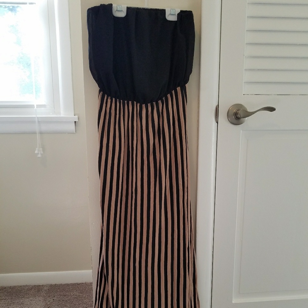 Strapless dress